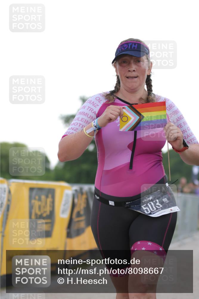 22.06.2025 - Viking Triathlon H.Heesch http://msf.ph/oto/8098667 22.06.2025 16:28:09 Laufen 503 meine-sportfotos.de