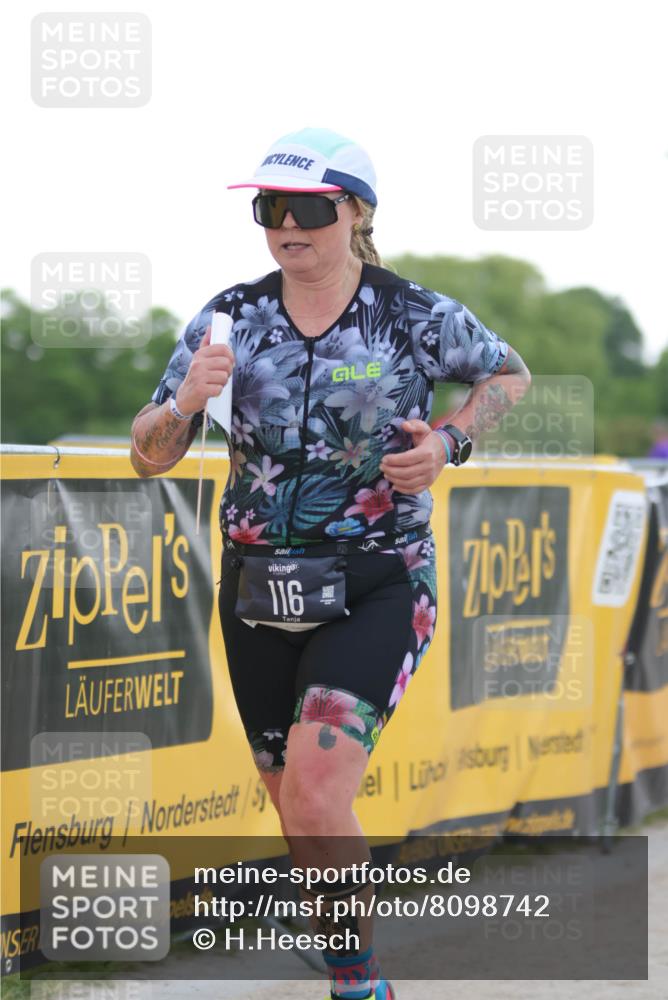 22.06.2025 - Viking Triathlon H.Heesch http://msf.ph/oto/8098742 22.06.2025 16:28:28 Laufen 116 meine-sportfotos.de