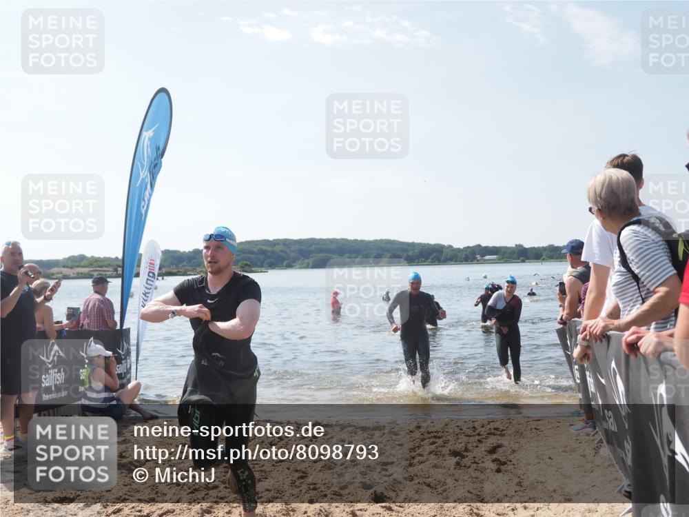 22.06.2025 - Viking Triathlon MichiJ http://msf.ph/oto/8098793 22.06.2025 10:43:25 Schwimmen 31, 115, 257, 483, 501, 620 meine-sportfotos.de