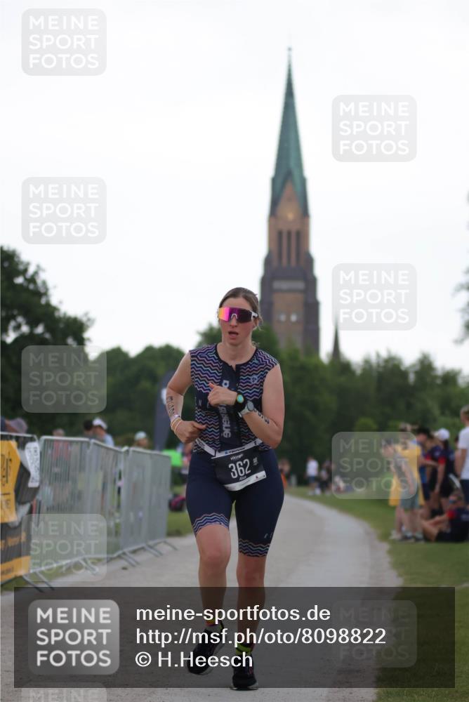 22.06.2025 - Viking Triathlon H.Heesch http://msf.ph/oto/8098822 22.06.2025 16:28:37 Laufen 362 meine-sportfotos.de