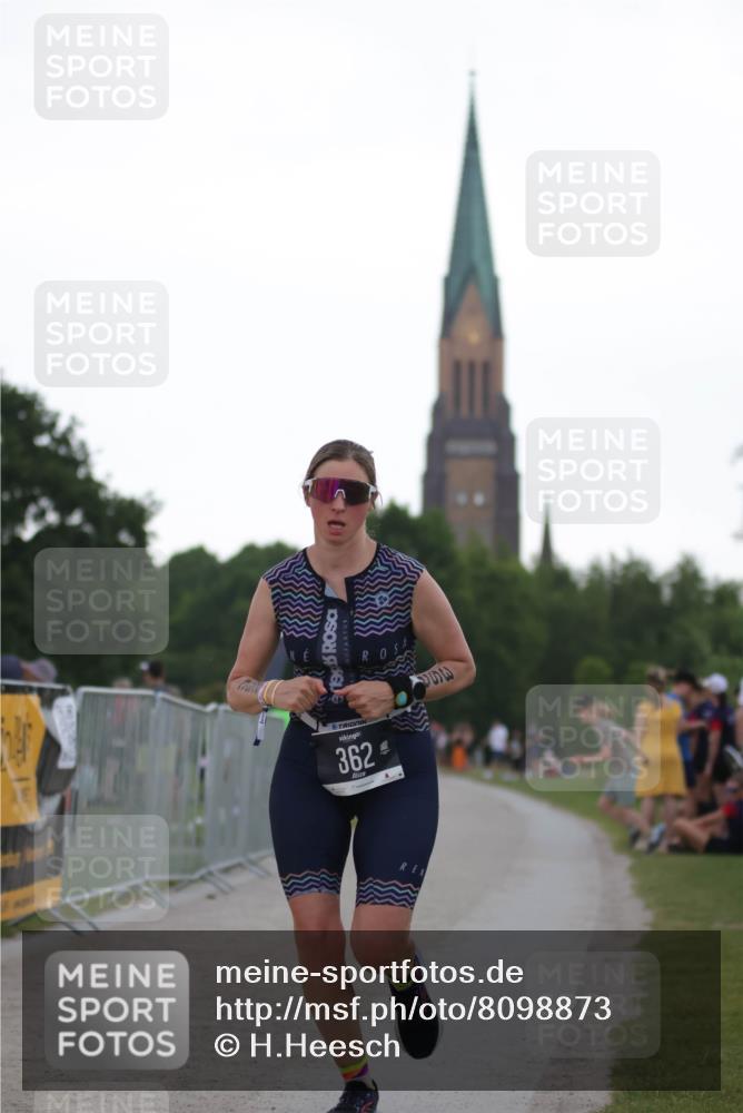 22.06.2025 - Viking Triathlon H.Heesch http://msf.ph/oto/8098873 22.06.2025 16:28:37 Laufen 362 meine-sportfotos.de