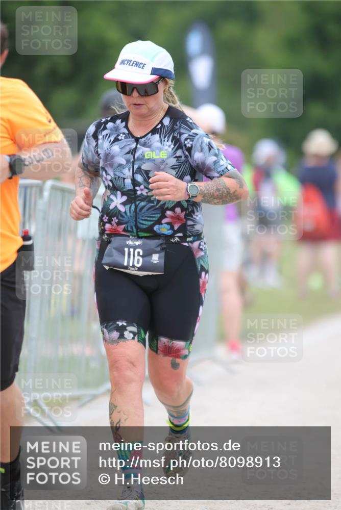 22.06.2025 - Viking Triathlon H.Heesch http://msf.ph/oto/8098913 22.06.2025 15:38:03 Laufen 116, 334, 633 meine-sportfotos.de