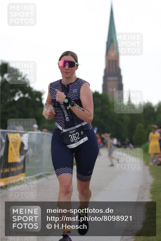 22.06.2025 - Viking Triathlon H.Heesch http://msf.ph/oto/8098921 22.06.2025 16:28:38 Laufen 362 meine-sportfotos.de