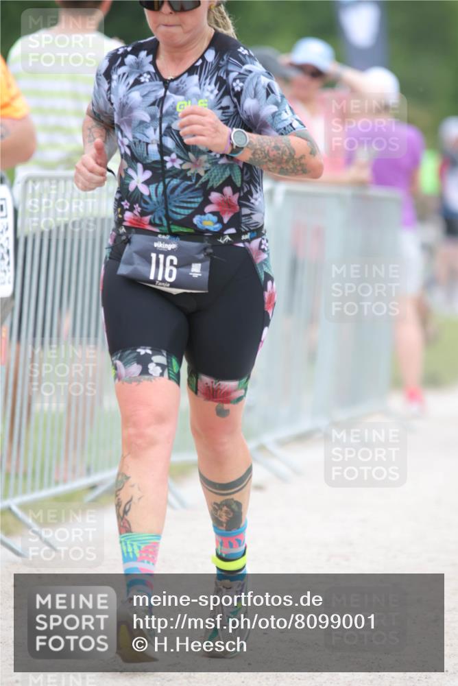 22.06.2025 - Viking Triathlon H.Heesch http://msf.ph/oto/8099001 22.06.2025 15:38:04 Laufen 116, 334, 633 meine-sportfotos.de