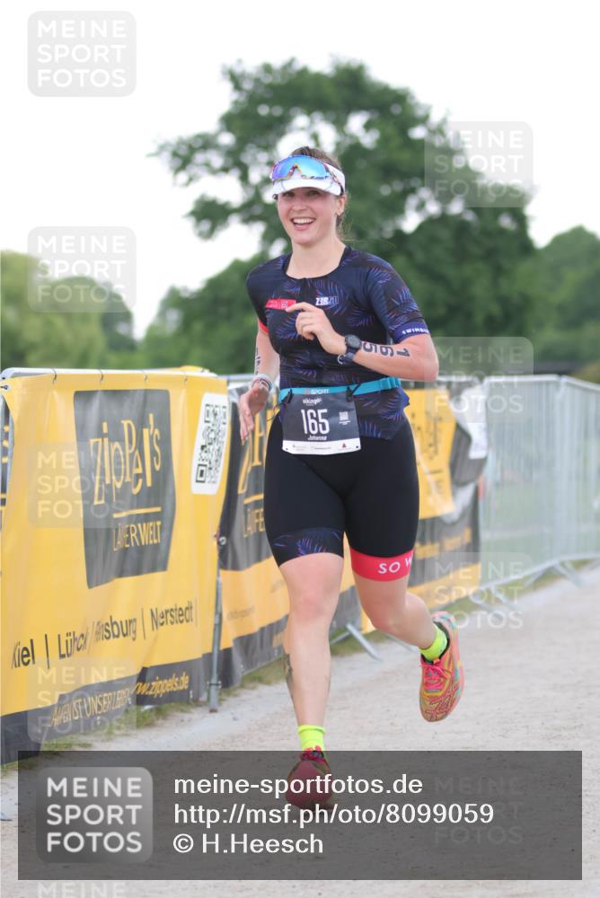 22.06.2025 - Viking Triathlon H.Heesch http://msf.ph/oto/8099059 22.06.2025 16:30:26 Laufen 165 meine-sportfotos.de