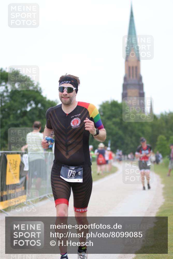 22.06.2025 - Viking Triathlon H.Heesch http://msf.ph/oto/8099085 22.06.2025 15:38:15 Laufen 179, 315 meine-sportfotos.de