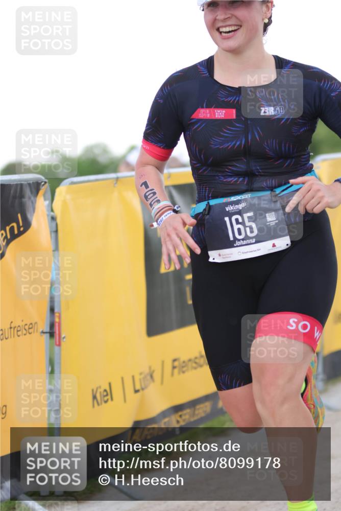 22.06.2025 - Viking Triathlon H.Heesch http://msf.ph/oto/8099178 22.06.2025 16:30:27 Laufen 165 meine-sportfotos.de