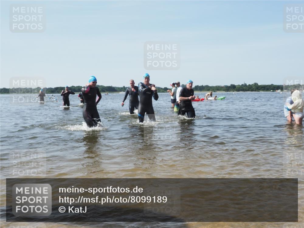 22.06.2025 - Viking Triathlon KatJ http://msf.ph/oto/8099189 22.06.2025 10:32:25 Schwimmen 53, 80, 147, 170, 173, 214, 461, 492 meine-sportfotos.de