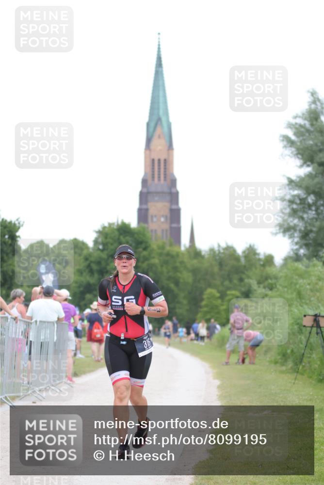 22.06.2025 - Viking Triathlon H.Heesch http://msf.ph/oto/8099195 22.06.2025 15:38:21 Laufen 315 meine-sportfotos.de