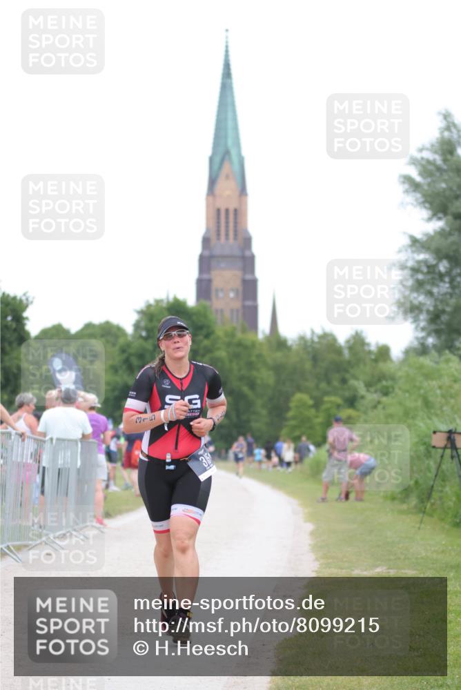 22.06.2025 - Viking Triathlon H.Heesch http://msf.ph/oto/8099215 22.06.2025 15:38:21 Laufen 315 meine-sportfotos.de