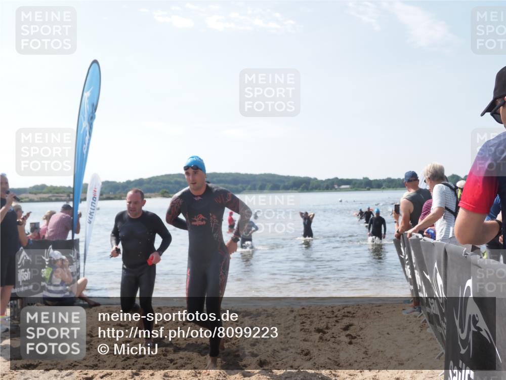 22.06.2025 - Viking Triathlon MichiJ http://msf.ph/oto/8099223 22.06.2025 10:43:41 Schwimmen 410, 480, 531, 620 meine-sportfotos.de