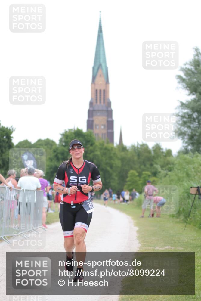 22.06.2025 - Viking Triathlon H.Heesch http://msf.ph/oto/8099224 22.06.2025 15:38:21 Laufen 315 meine-sportfotos.de