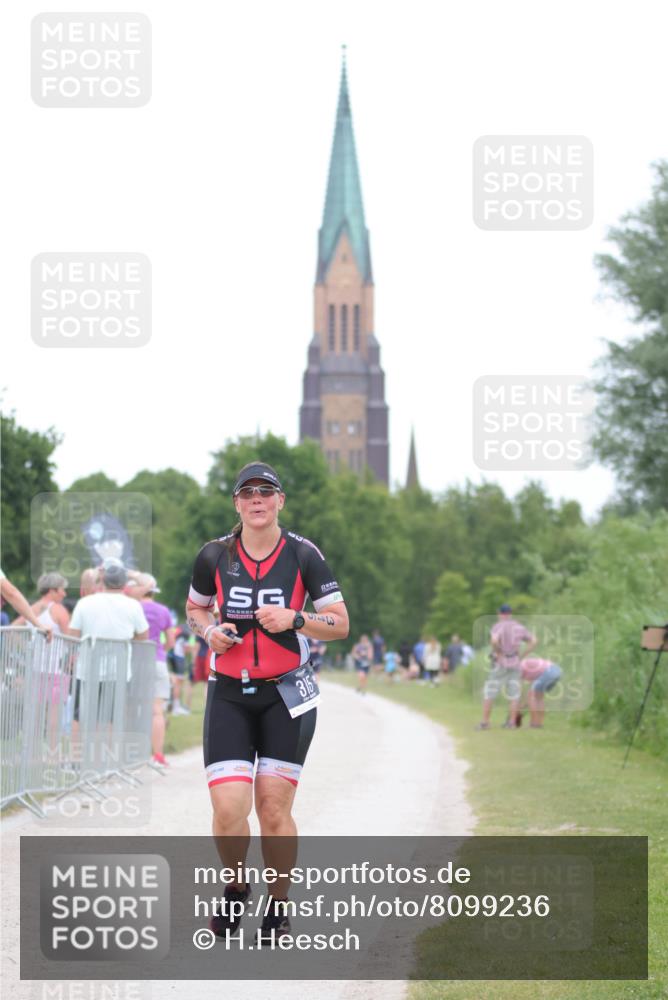 22.06.2025 - Viking Triathlon H.Heesch http://msf.ph/oto/8099236 22.06.2025 15:38:21 Laufen 315 meine-sportfotos.de