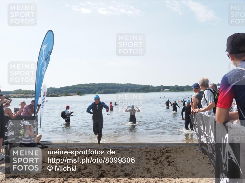 22.06.2025 - Viking Triathlon MichiJ http://msf.ph/oto/8099306 22.06.2025 10:43:47 Schwimmen 362, 410, 480, 531 meine-sportfotos.de