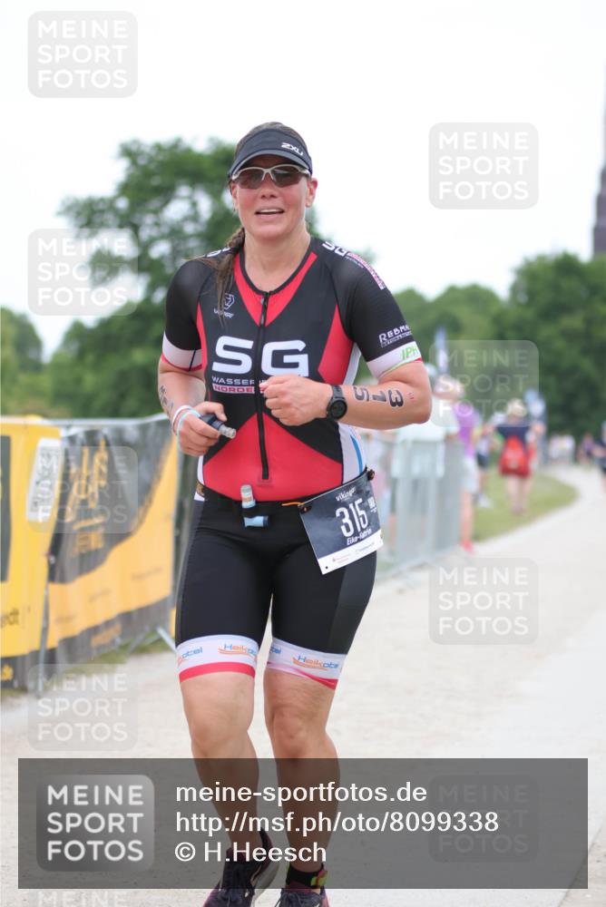 22.06.2025 - Viking Triathlon H.Heesch http://msf.ph/oto/8099338 22.06.2025 15:38:23 Laufen 315 meine-sportfotos.de
