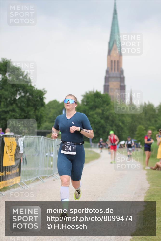 22.06.2025 - Viking Triathlon H.Heesch http://msf.ph/oto/8099474 22.06.2025 16:36:07 Laufen 244 meine-sportfotos.de