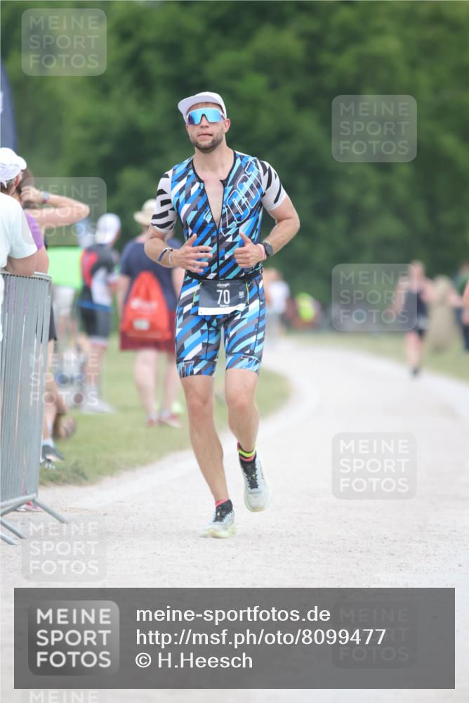 22.06.2025 - Viking Triathlon H.Heesch http://msf.ph/oto/8099477 22.06.2025 15:38:44 Laufen 70, 194 meine-sportfotos.de