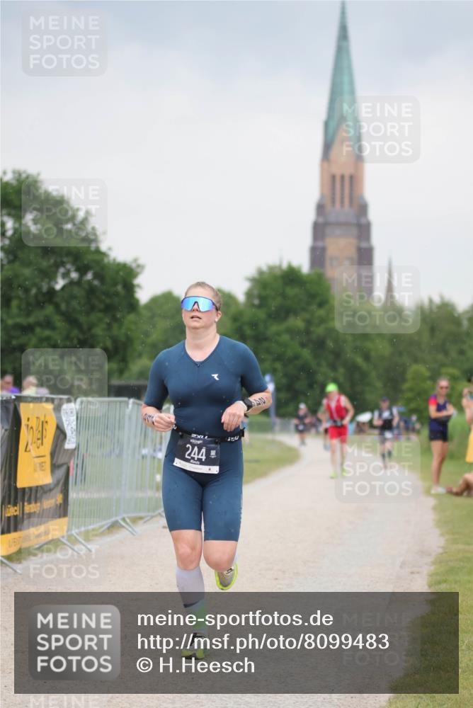 22.06.2025 - Viking Triathlon H.Heesch http://msf.ph/oto/8099483 22.06.2025 16:36:07 Laufen 244 meine-sportfotos.de