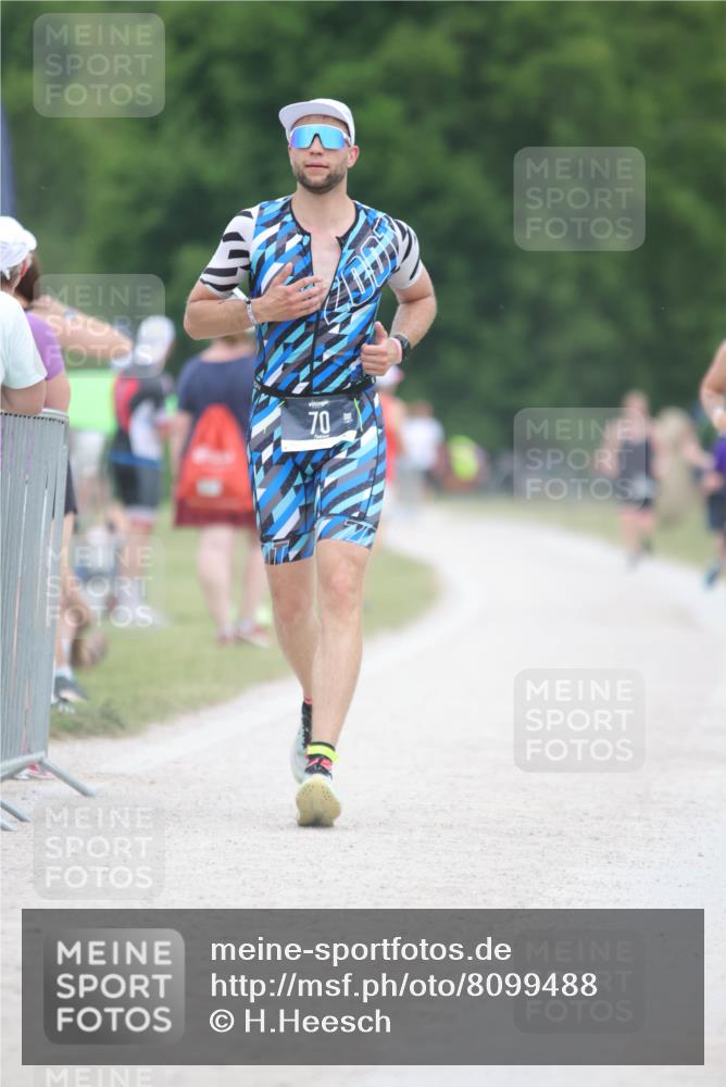 22.06.2025 - Viking Triathlon H.Heesch http://msf.ph/oto/8099488 22.06.2025 15:38:45 Laufen 70, 194 meine-sportfotos.de