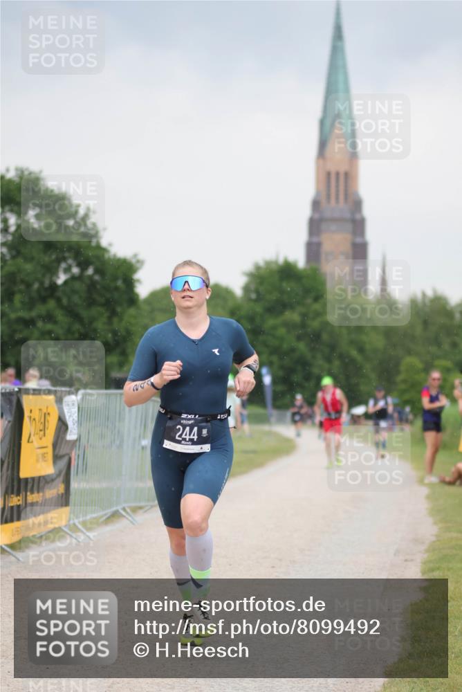 22.06.2025 - Viking Triathlon H.Heesch http://msf.ph/oto/8099492 22.06.2025 16:36:07 Laufen 244 meine-sportfotos.de