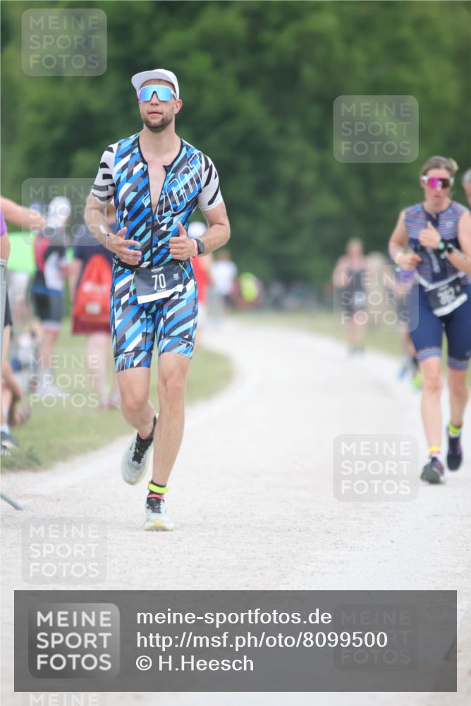 22.06.2025 - Viking Triathlon H.Heesch http://msf.ph/oto/8099500 22.06.2025 15:38:45 Laufen 70, 194 meine-sportfotos.de