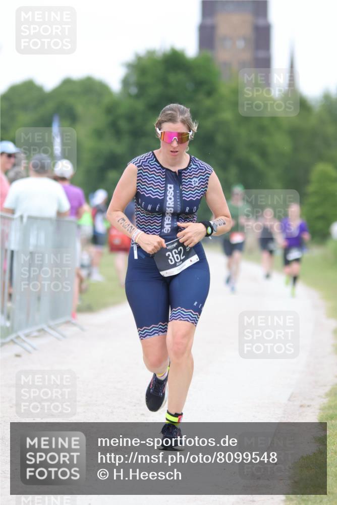22.06.2025 - Viking Triathlon H.Heesch http://msf.ph/oto/8099548 22.06.2025 15:38:52 Laufen 70, 362 meine-sportfotos.de