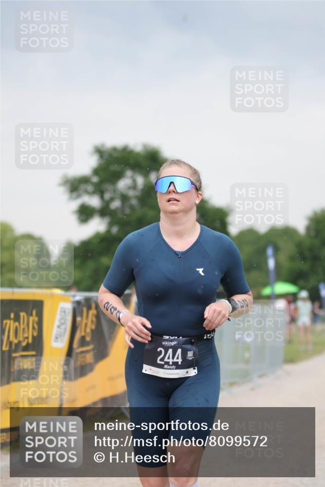 22.06.2025 - Viking Triathlon H.Heesch http://msf.ph/oto/8099572 22.06.2025 16:36:08 Laufen 244 meine-sportfotos.de