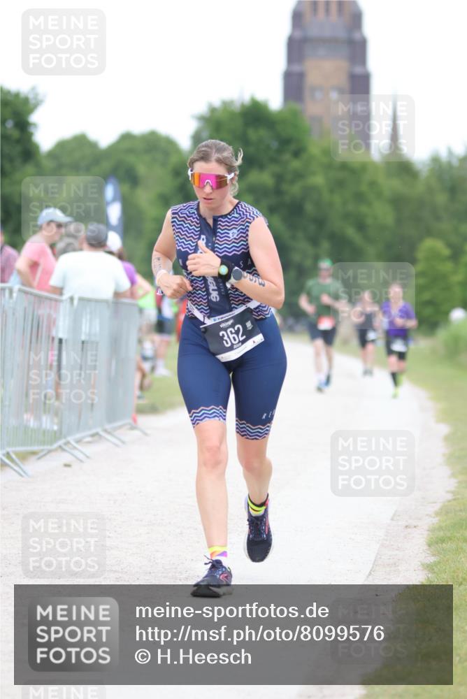 22.06.2025 - Viking Triathlon H.Heesch http://msf.ph/oto/8099576 22.06.2025 15:38:53 Laufen 70, 362 meine-sportfotos.de