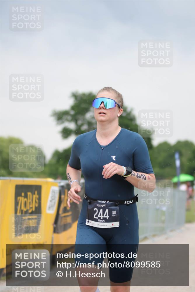 22.06.2025 - Viking Triathlon H.Heesch http://msf.ph/oto/8099585 22.06.2025 16:36:08 Laufen 244 meine-sportfotos.de