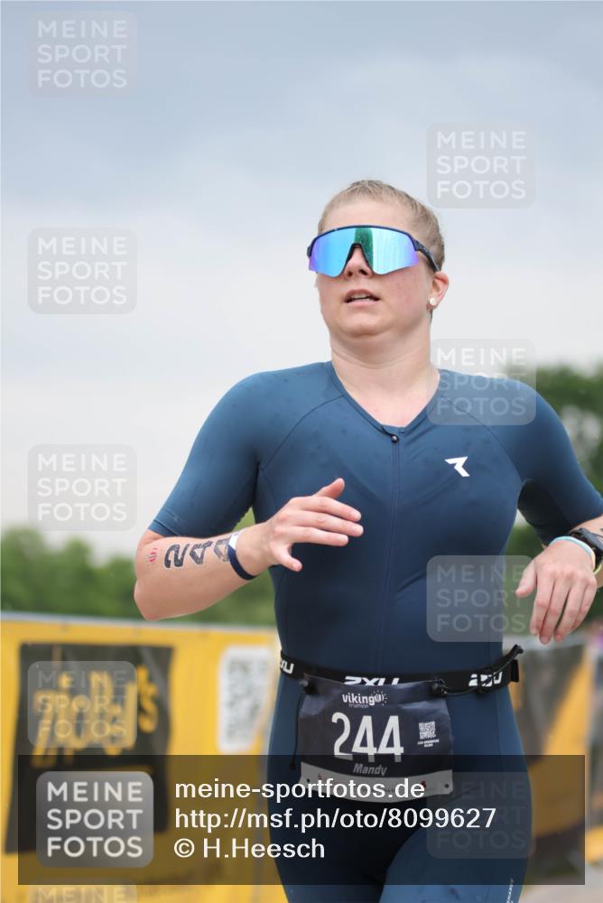 22.06.2025 - Viking Triathlon H.Heesch http://msf.ph/oto/8099627 22.06.2025 16:36:09 Laufen 244 meine-sportfotos.de