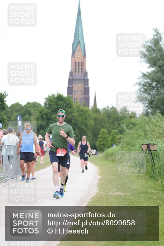22.06.2025 - Viking Triathlon H.Heesch http://msf.ph/oto/8099658 22.06.2025 15:39:02 Laufen 243, 634 meine-sportfotos.de