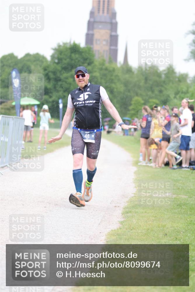 22.06.2025 - Viking Triathlon H.Heesch http://msf.ph/oto/8099674 22.06.2025 16:36:23 Laufen 48, 160 meine-sportfotos.de