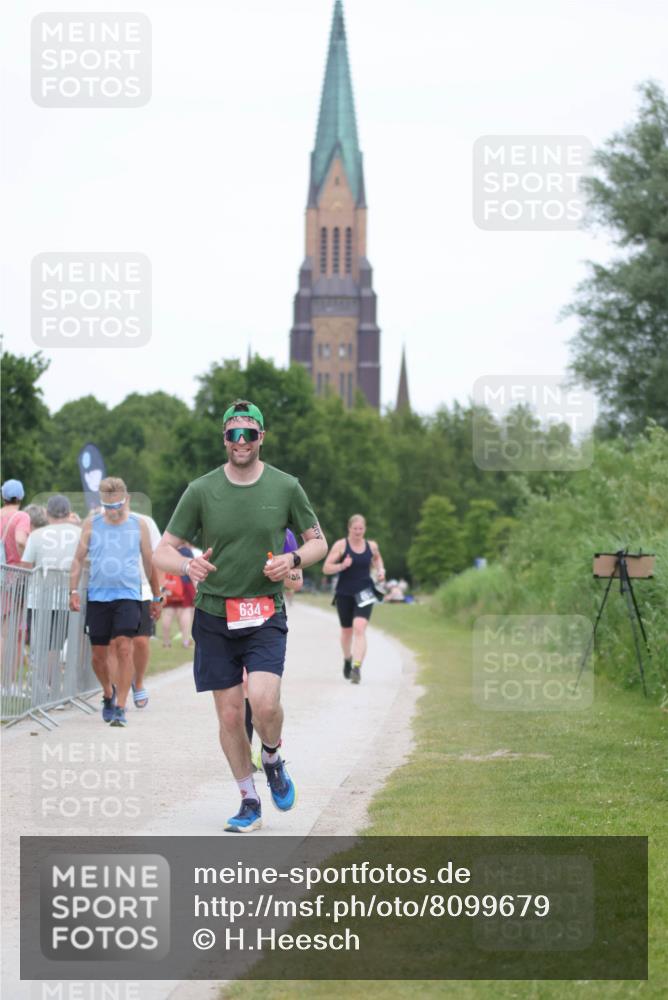 22.06.2025 - Viking Triathlon H.Heesch http://msf.ph/oto/8099679 22.06.2025 15:39:03 Laufen 243, 475, 634 meine-sportfotos.de