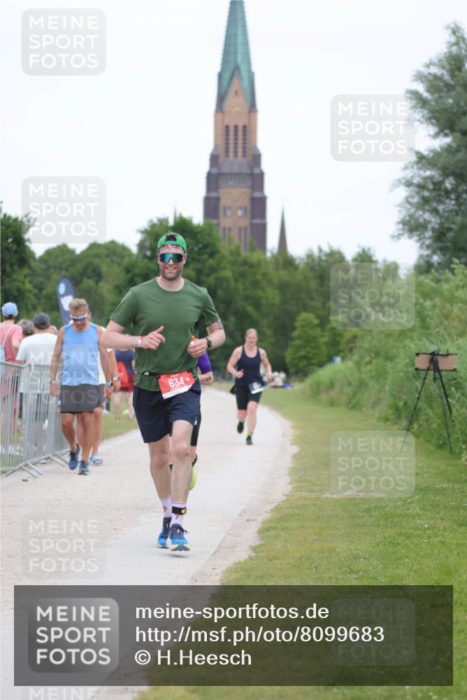 22.06.2025 - Viking Triathlon H.Heesch http://msf.ph/oto/8099683 22.06.2025 15:39:03 Laufen 243, 475, 634 meine-sportfotos.de