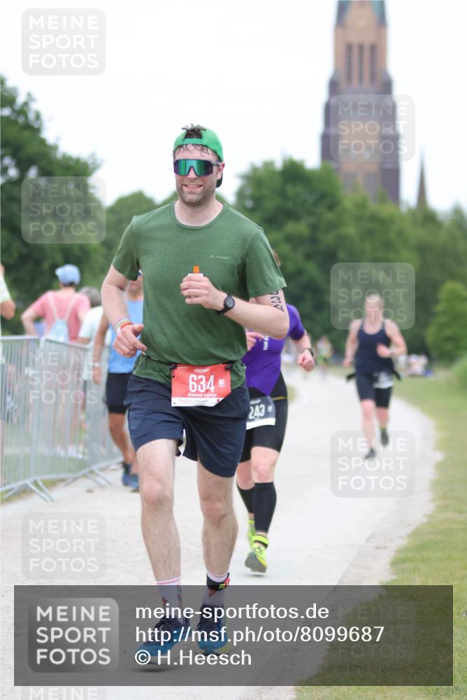 22.06.2025 - Viking Triathlon H.Heesch http://msf.ph/oto/8099687 22.06.2025 15:39:04 Laufen 243, 475, 634 meine-sportfotos.de