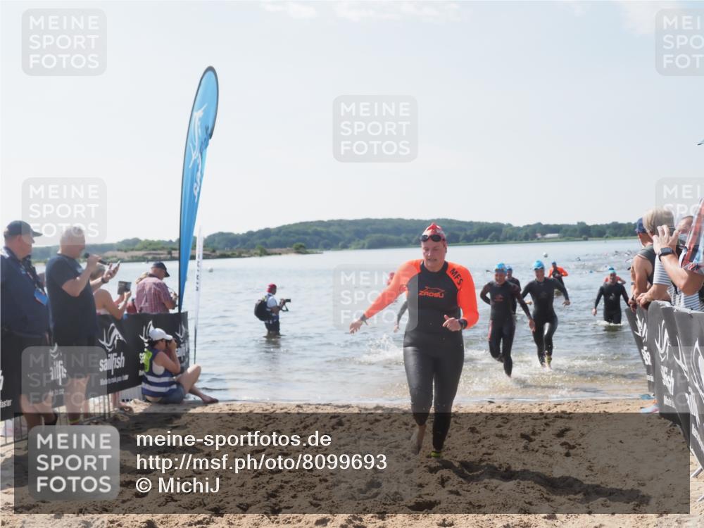 22.06.2025 - Viking Triathlon MichiJ http://msf.ph/oto/8099693 22.06.2025 10:44:16 Schwimmen 103, 123, 130, 343, 439, 467, 637, 650 meine-sportfotos.de