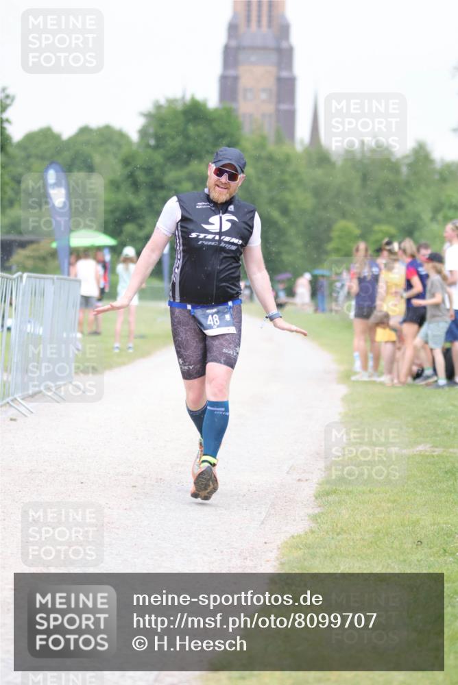 22.06.2025 - Viking Triathlon H.Heesch http://msf.ph/oto/8099707 22.06.2025 16:36:24 Laufen 48, 160 meine-sportfotos.de