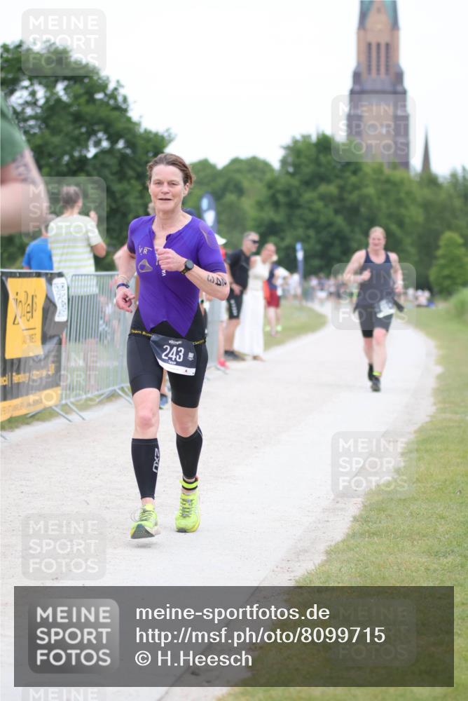 22.06.2025 - Viking Triathlon H.Heesch http://msf.ph/oto/8099715 22.06.2025 15:39:06 Laufen 243, 475, 634 meine-sportfotos.de