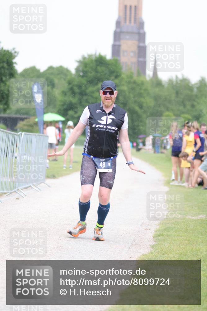 22.06.2025 - Viking Triathlon H.Heesch http://msf.ph/oto/8099724 22.06.2025 16:36:24 Laufen 48, 160 meine-sportfotos.de