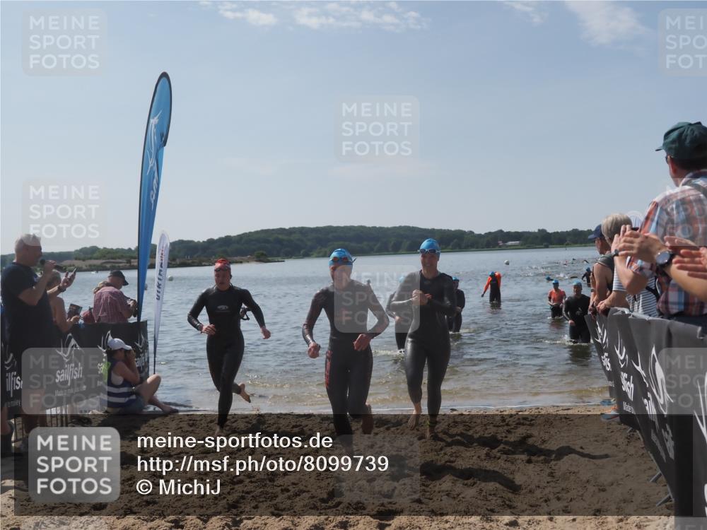 22.06.2025 - Viking Triathlon MichiJ http://msf.ph/oto/8099739 22.06.2025 10:44:18 Schwimmen 103, 123, 130, 343, 439, 467, 650 meine-sportfotos.de