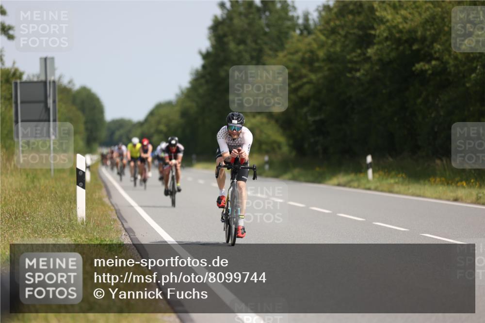 22.06.2025 - Viking Triathlon Yannick Fuchs http://msf.ph/oto/8099744 22.06.2025 11:24:10 Radfahren 313, 383, 396, 436, 540, 618 meine-sportfotos.de