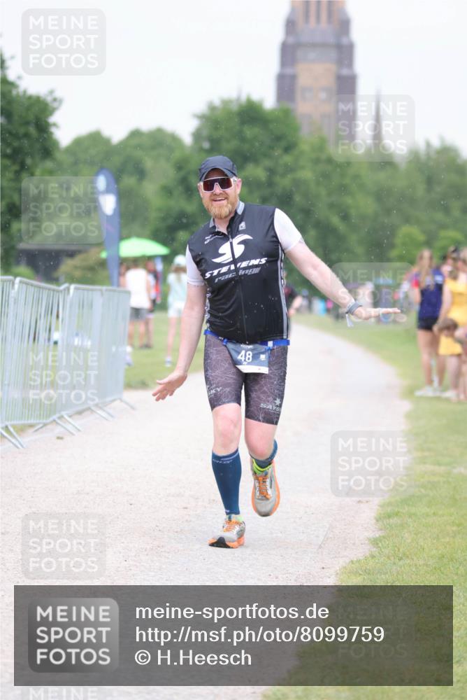 22.06.2025 - Viking Triathlon H.Heesch http://msf.ph/oto/8099759 22.06.2025 16:36:24 Laufen 48, 160 meine-sportfotos.de