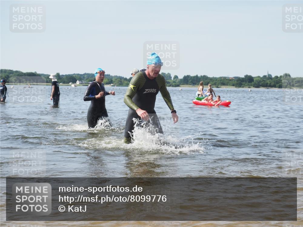 22.06.2025 - Viking Triathlon KatJ http://msf.ph/oto/8099776 22.06.2025 10:32:46 Schwimmen 80, 208, 278, 554 meine-sportfotos.de