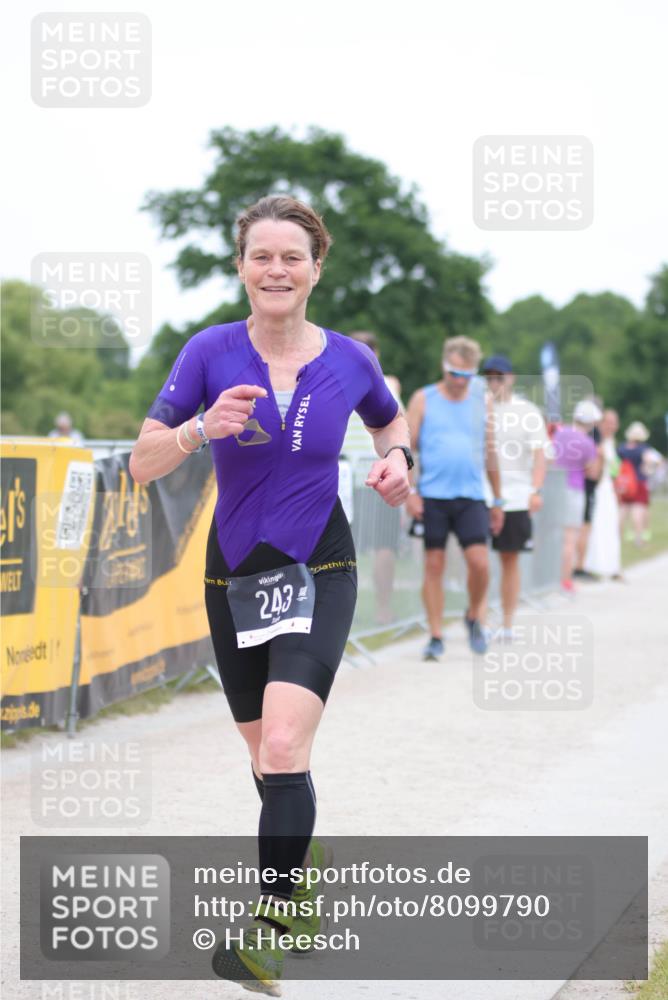 22.06.2025 - Viking Triathlon H.Heesch http://msf.ph/oto/8099790 22.06.2025 15:39:07 Laufen 243, 475, 634 meine-sportfotos.de