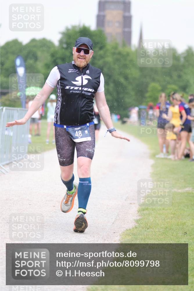 22.06.2025 - Viking Triathlon H.Heesch http://msf.ph/oto/8099798 22.06.2025 16:36:24 Laufen 48, 160 meine-sportfotos.de