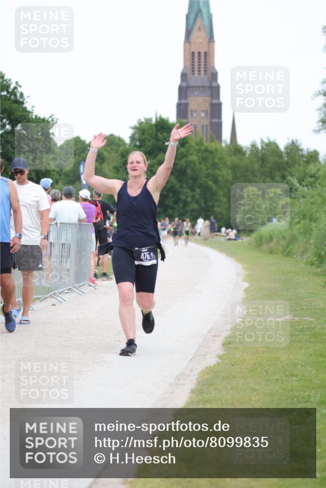 22.06.2025 - Viking Triathlon H.Heesch http://msf.ph/oto/8099835 22.06.2025 15:39:09 Laufen 243, 475, 634 meine-sportfotos.de
