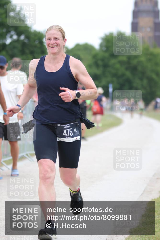 22.06.2025 - Viking Triathlon H.Heesch http://msf.ph/oto/8099881 22.06.2025 15:39:11 Laufen 243, 475 meine-sportfotos.de