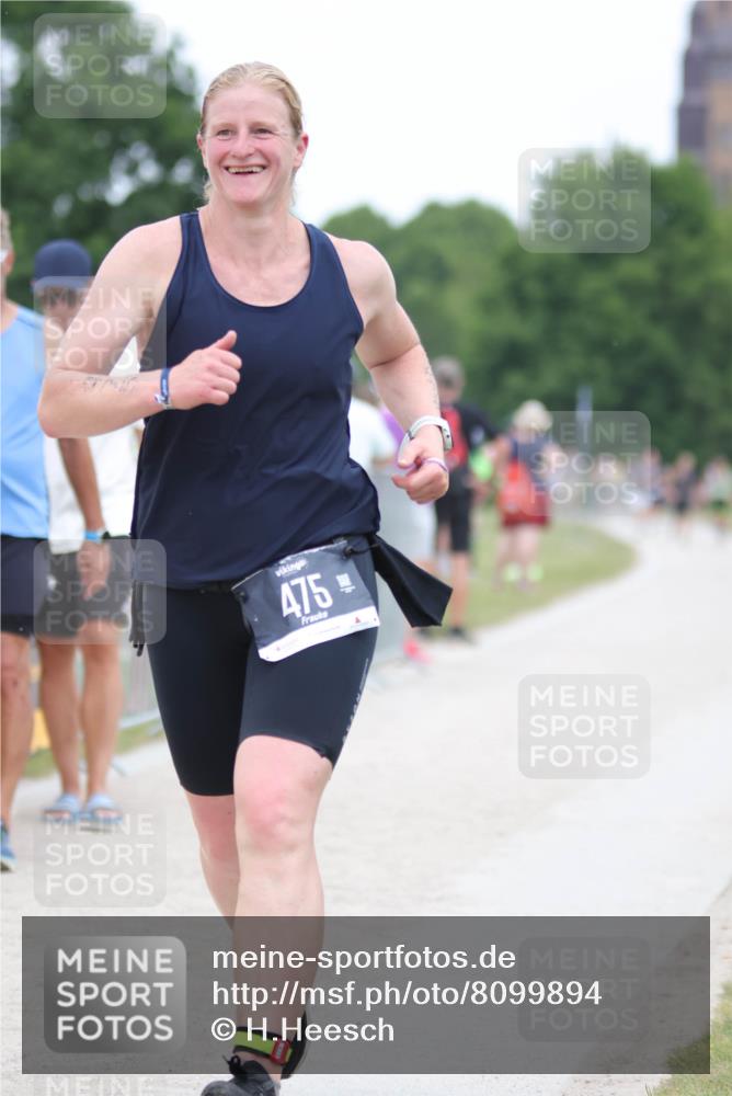 22.06.2025 - Viking Triathlon H.Heesch http://msf.ph/oto/8099894 22.06.2025 15:39:11 Laufen 243, 475 meine-sportfotos.de