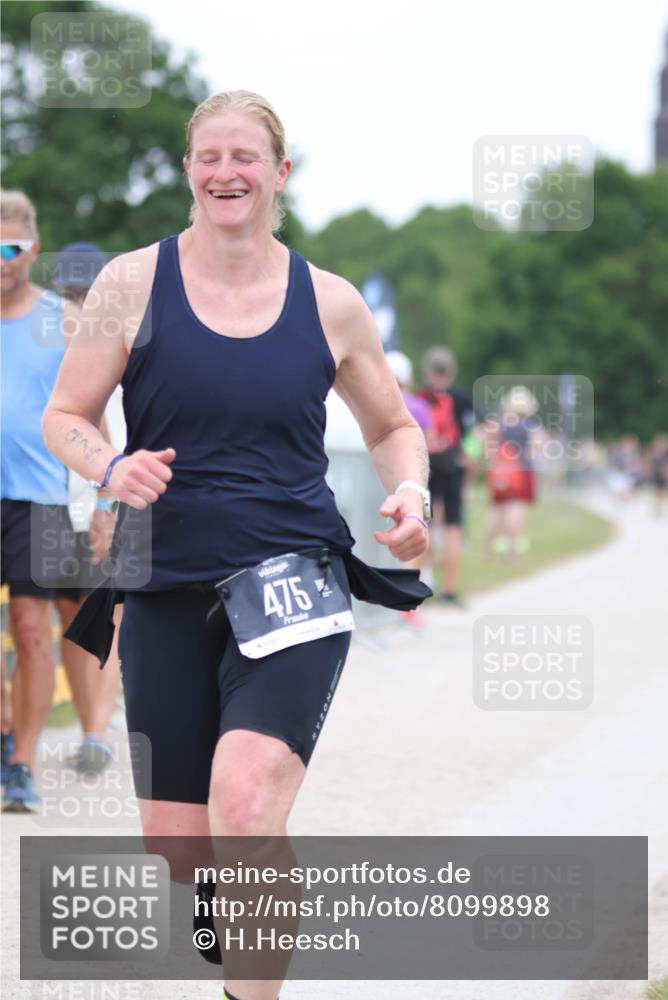 22.06.2025 - Viking Triathlon H.Heesch http://msf.ph/oto/8099898 22.06.2025 15:39:11 Laufen 243, 475 meine-sportfotos.de