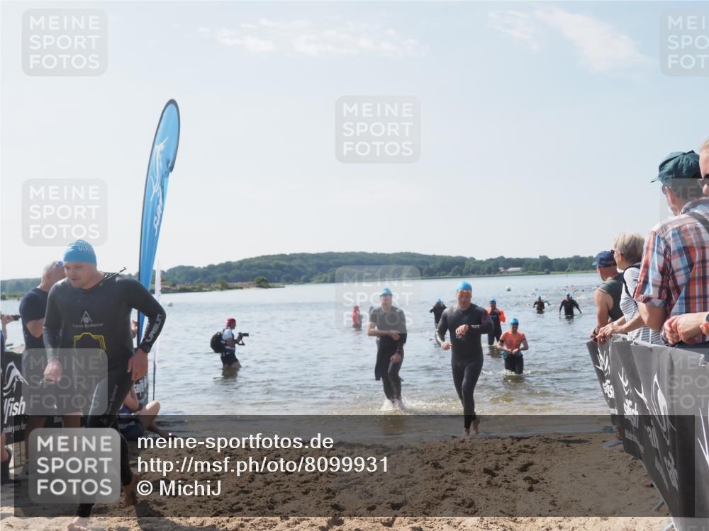 22.06.2025 - Viking Triathlon MichiJ http://msf.ph/oto/8099931 22.06.2025 10:44:24 Schwimmen 103, 130, 205, 219, 439, 467 meine-sportfotos.de